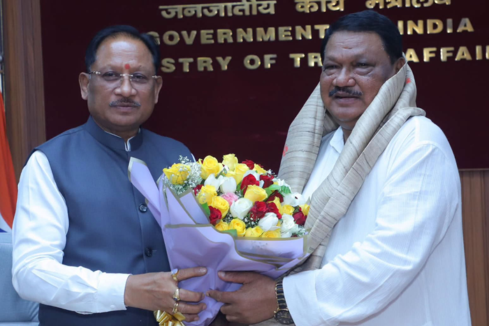 CG CM calls on Tribal Affairs Minister
